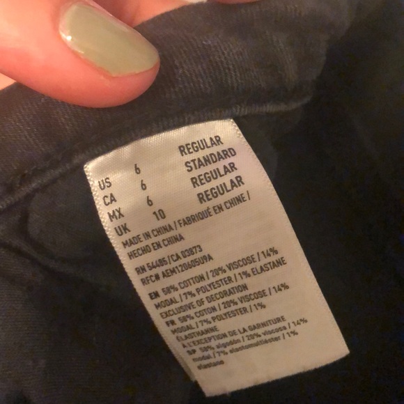 super cute black denim skirt - Picture 4 of 4